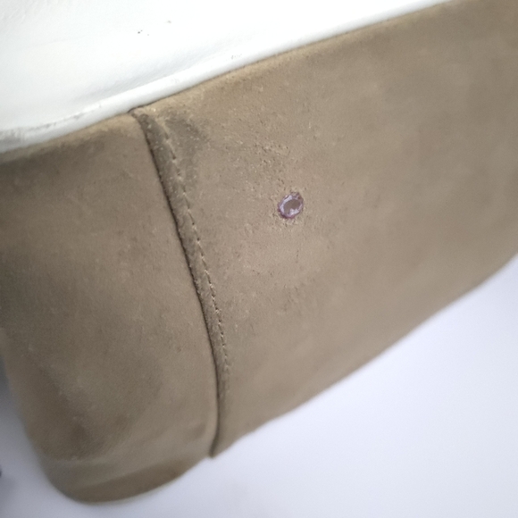 Gianni Bini Elegant White and Tan Leather Women's Satchel Bag - Picture 4 of 16